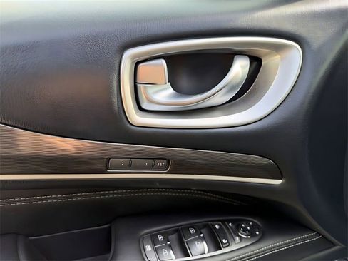 Used 2019 INFINITI QX60 Luxe image 12