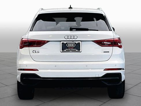Used 2021 Audi Q3 2.0T Premium w/ Convenience Package AWD/4WD image 5