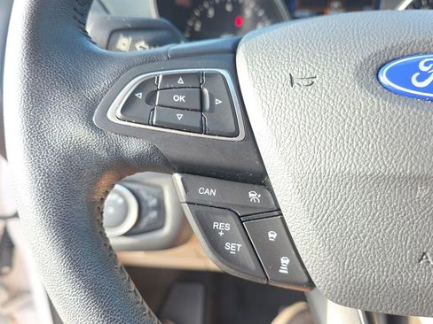 Used 2019 Ford Escape Titanium FWD image 21
