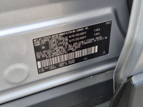 Used 2022 Toyota RAV4 LE FWD image 31