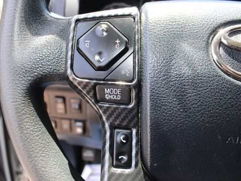 Used 2019 Toyota Tundra SR5 AWD/4WD image 27