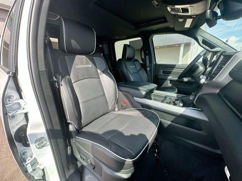 New 2026 RAM 2500 Laramie w/ Night Edition AWD/4WD image 29