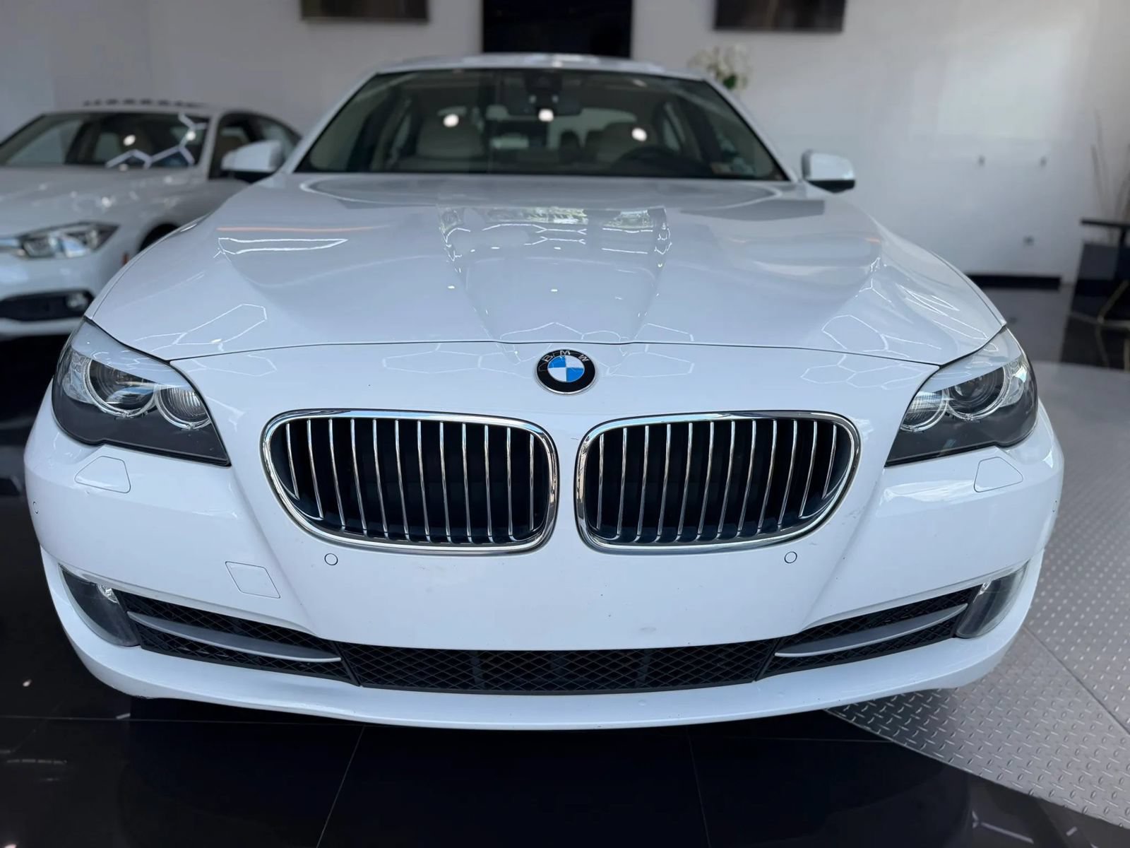 Used 2013 BMW 535i xDrive Sedan AWD/4WD image 1