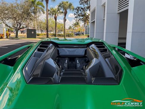 Used 2024 Lamborghini Revuelto AWD/4WD image 43