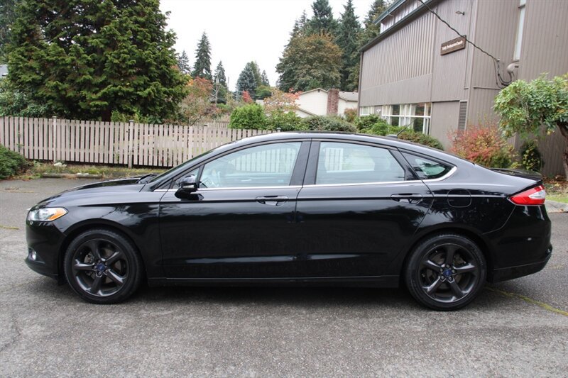 Used 2016 Ford Fusion SE w/ Equipment Group 201A FWD image 13