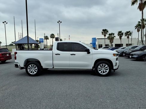 Used 2022 Chevrolet Silverado 1500 Custom RWD image 9