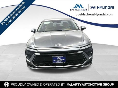 New 2026 Hyundai Sonata Limited FWD image 3