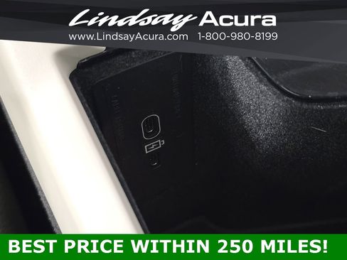 Used 2024 Volvo XC60 B5 Plus image 16