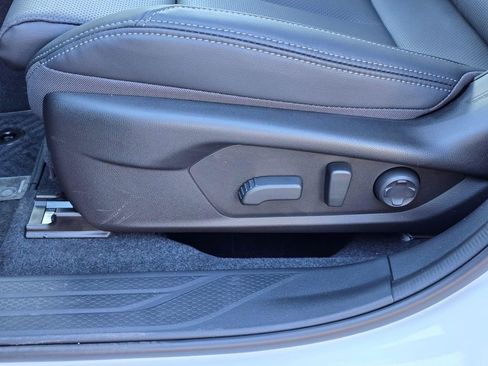 New 2026 Subaru Outback Touring image 13