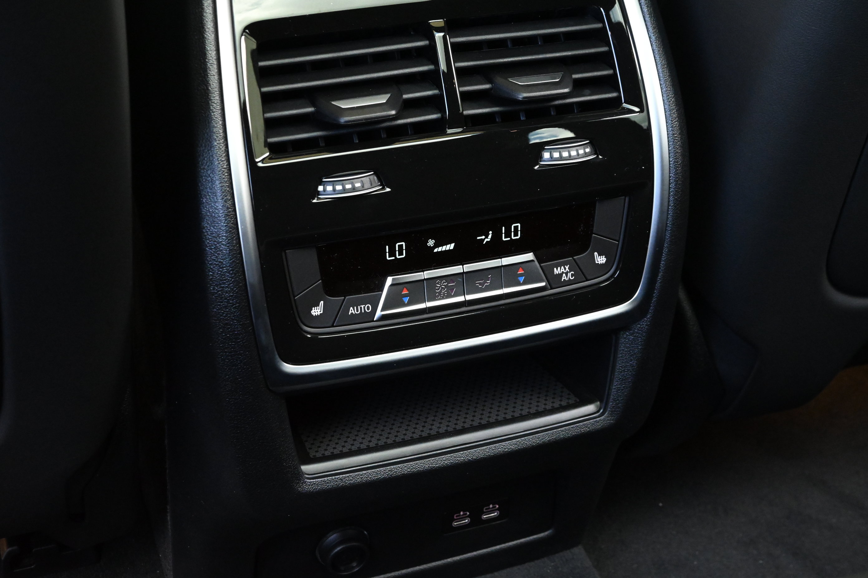 New 2026 BMW X5 M Competition w/ Executive Package AWD/4WD image 32