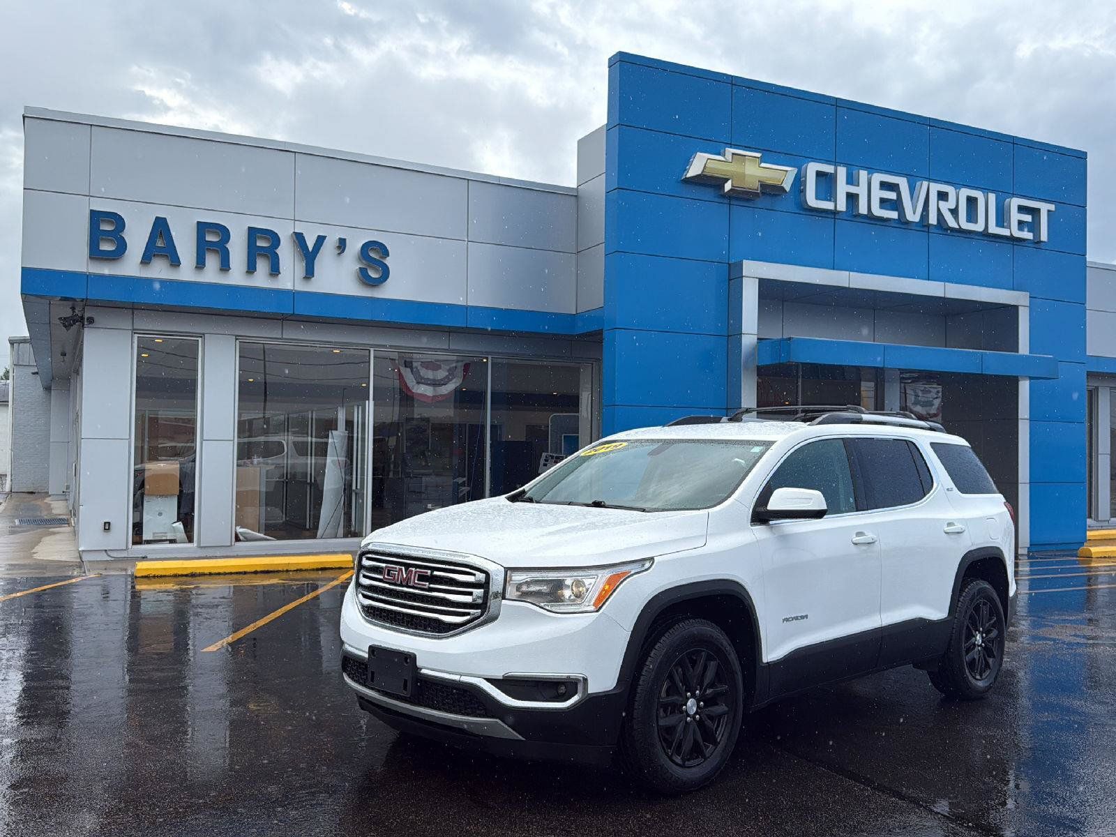 Used 2019 GMC Acadia SLT AWD/4WD image 1
