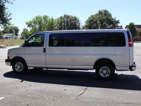 Used 2016 Chevrolet Express 3500 LT w/ LT Preferred Equipment Group RWD image 8