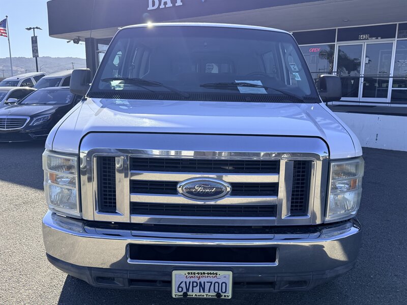 Used 2012 Ford E-350 and Econoline 350 XLT RWD image 2