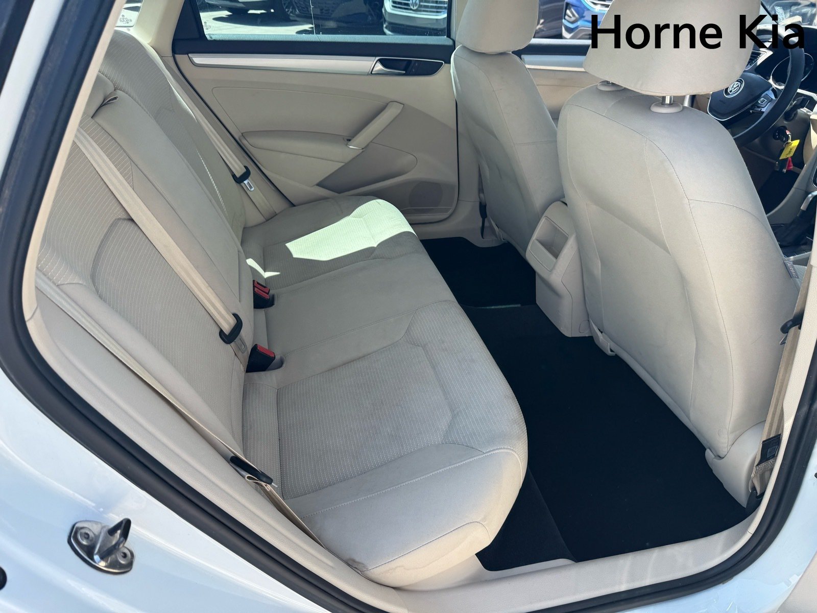 Used 2017 Volkswagen Passat 1.8T S FWD image 28