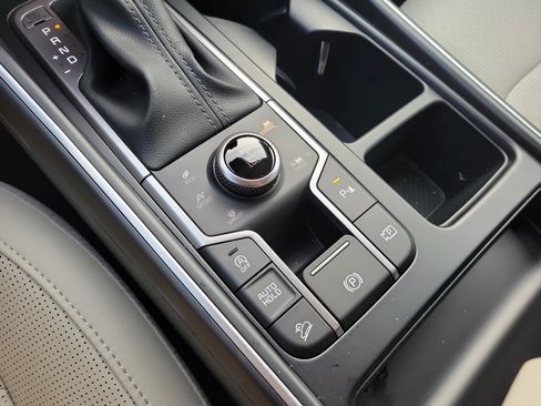 Certified 2025 Kia Sorento X-Line EX image 39