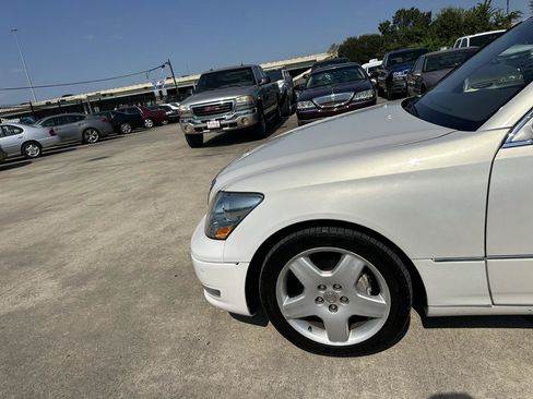 Used 2006 Lexus LS 430 RWD image 12