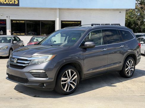 Used 2016 Honda Pilot Touring image 2