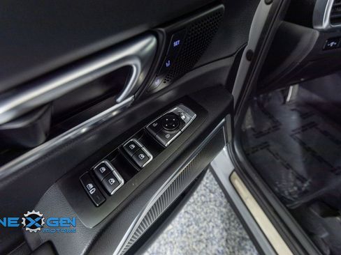 Used 2024 Kia Telluride SX Prestige X-Pro AWD/4WD image 12