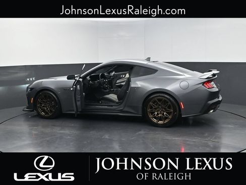 Used 2025 Ford Mustang GT Premium w/ GT Performance Package RWD image 35