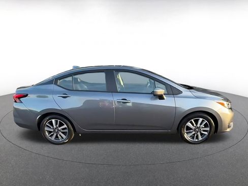 Used 2025 Nissan Versa SV image 16