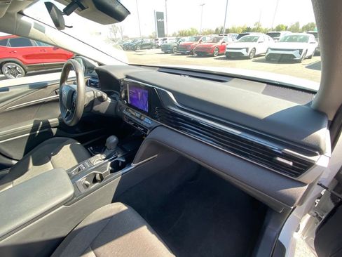 Used 2025 Toyota Camry LE FWD image 29