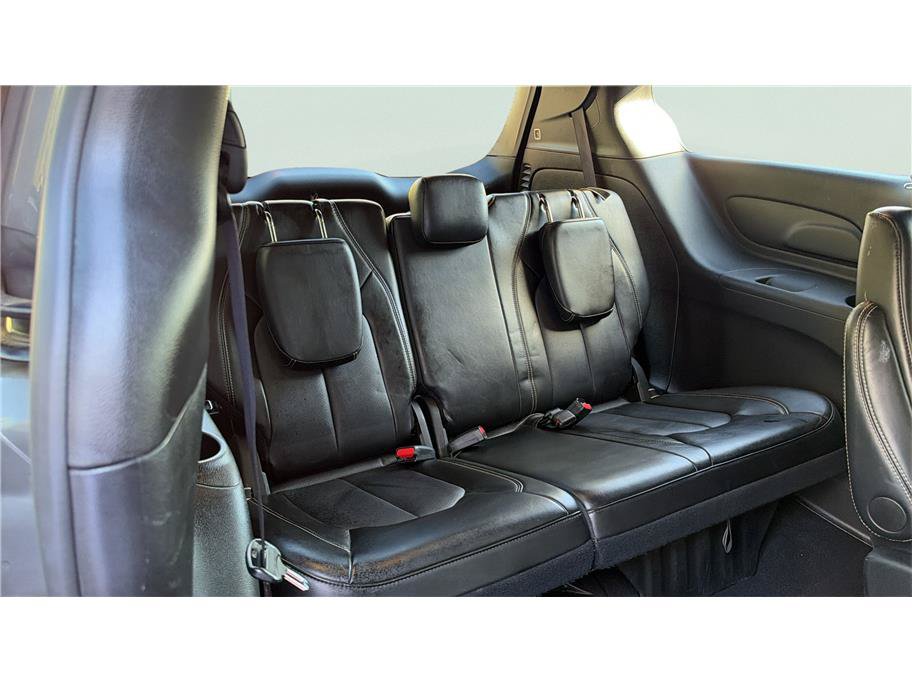 Used 2025 Chrysler Pacifica Select FWD image 22