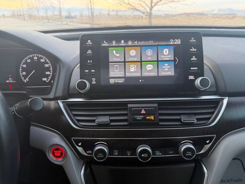 Used 2018 Honda Accord EX-L image 24