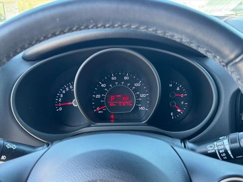 Used 2015 Kia Soul ! w/ Sun & Sound Package FWD image 18