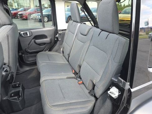 Used 2024 Jeep Wrangler Unlimited Sport AWD/4WD image 36