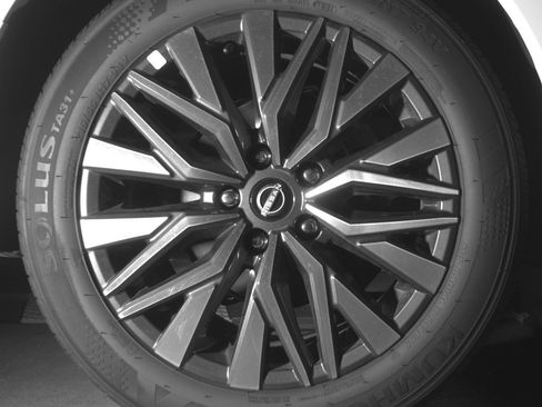 Used 2025 Nissan Altima 2.5 SV image 15