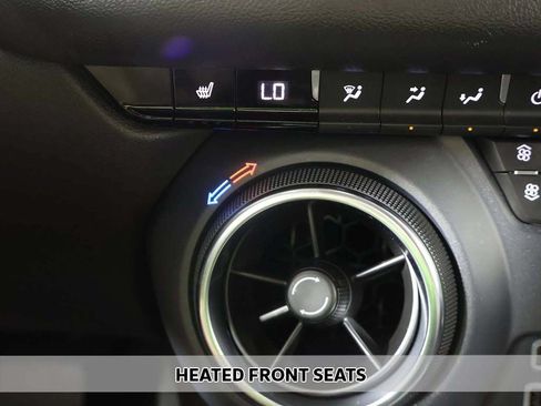 Used 2025 Chevrolet Blazer LT FWD image 5