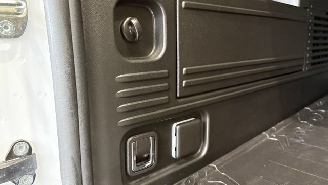 Used 2025 GMC Hummer EV 2X w/ LPO, Cargo Utility Package AWD/4WD image 6