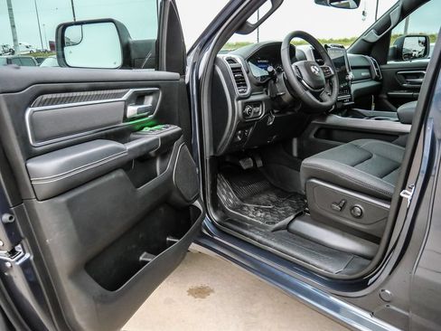 New 2026 RAM 1500 4x4 Crew Cab image 50