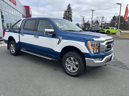 Used 2022 Ford F150 XLT w/ Equipment Group 302A High AWD/4WD image 8