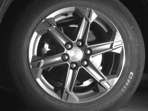 Used 2025 Chevrolet Blazer LT FWD image 12