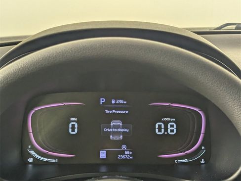 Used 2024 Kia Soul LX w/ Option Group 015 image 17