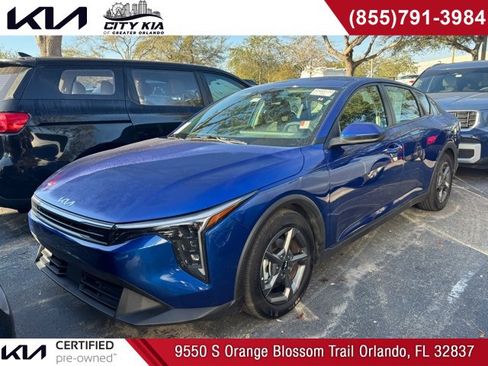 Certified 2025 Kia K4 LXS image 1