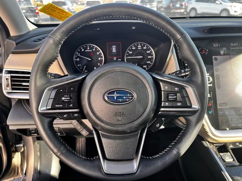 Used 2020 Subaru Outback Limited image 12