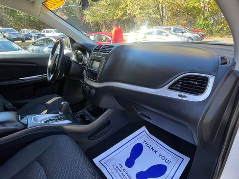 Used 2018 Dodge Journey SE w/ Connectivity Group image 28