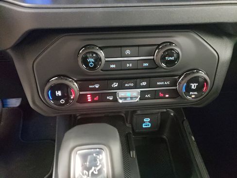 New 2025 Ford Bronco Big Bend image 24