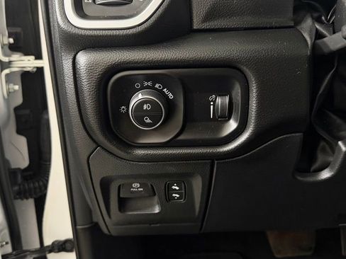 Used 2022 RAM 1500 Big Horn AWD/4WD image 15