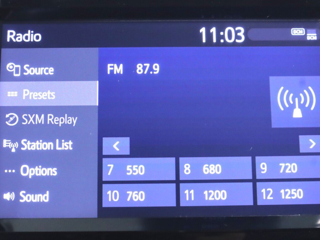 Used 2021 Toyota Tundra SR5 w/ SR5 Leather Package AWD/4WD image 18
