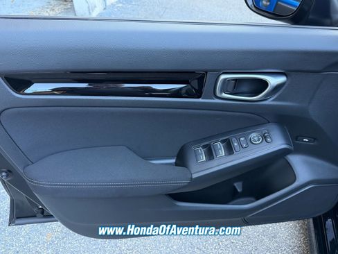 Certified 2024 Honda Civic EX image 19