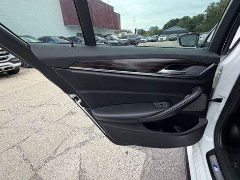 Used 2018 BMW M550i xDrive AWD/4WD image 25