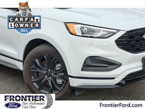 Used 2024 Ford Edge SE w/ Black Appearance Package image 4