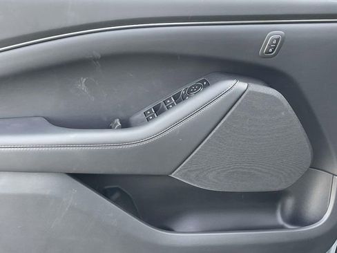 New 2026 Ford Mustang Mach-E Select image 11