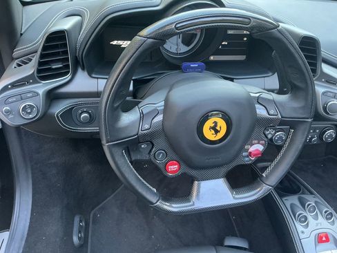 Used 2013 Ferrari 458 Spider image 36