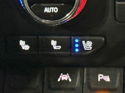 Certified 2022 GMC Sierra 1500 Denali w/ Denali Premium Package image 22