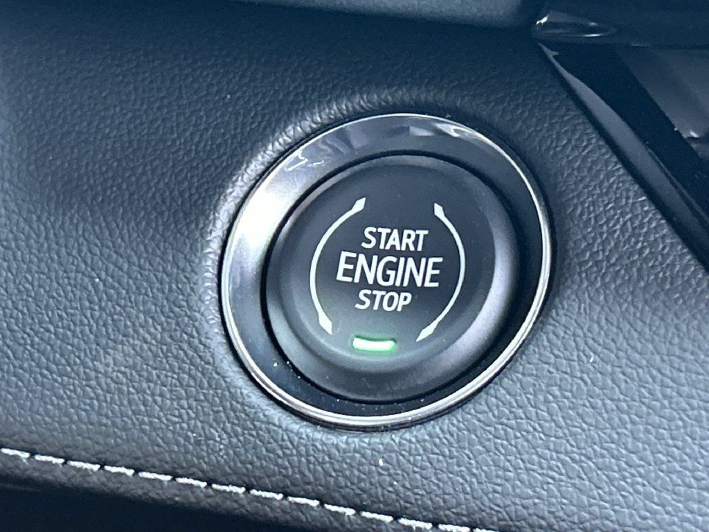 Used 2026 Buick Enclave Avenir w/ Super Cruise Package FWD image 17
