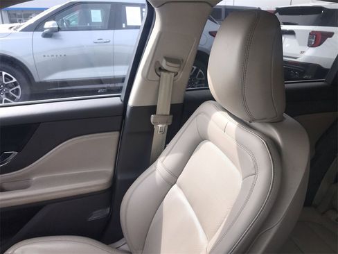 Used 2022 Lincoln Corsair AWD w/ Equipment Group 101A image 23